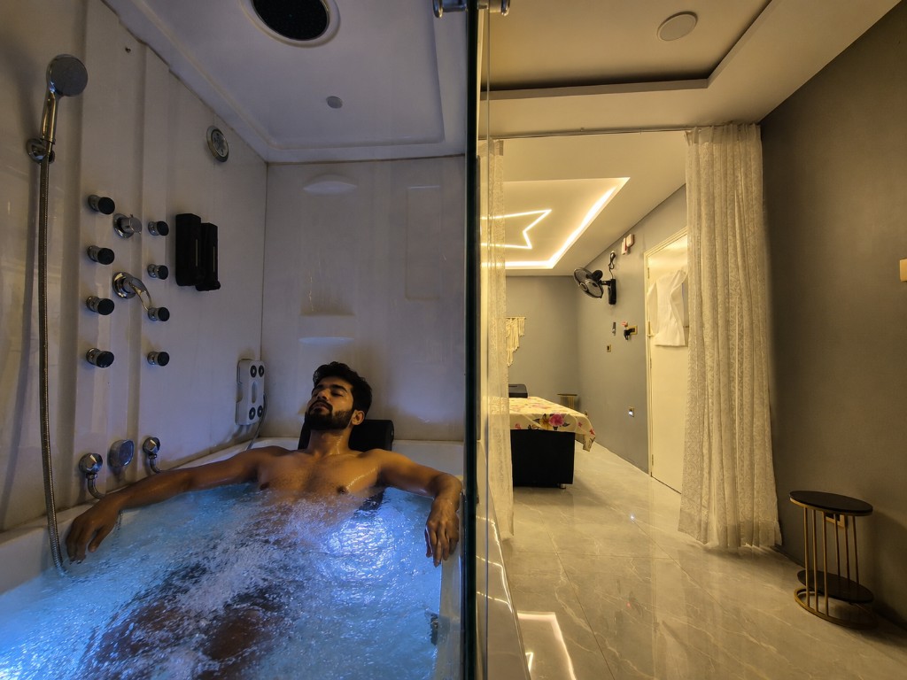 Jacuzzi Bath at Zoyo Luxury Spa Gachibowli